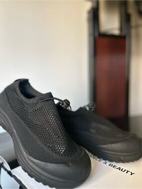 Women tigeredia 7.5 zBlack Slip-On Knit Sneakers